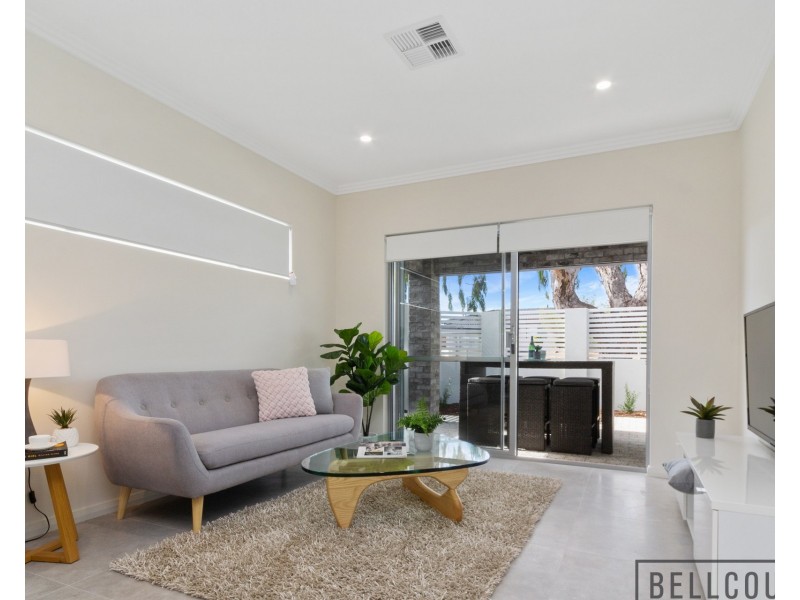 1-3/1 Nekaya Way, Duncraig WA 6023