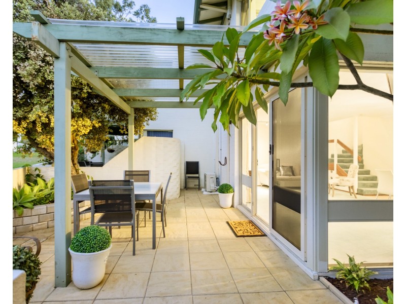 14/244 Mill Point Road, South Perth WA 6151
