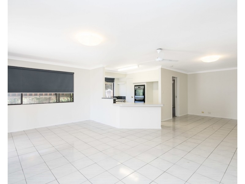 8 Wapengo Close, South Lake WA 6164