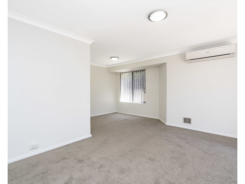 8 Wapengo Close, South Lake WA 6164