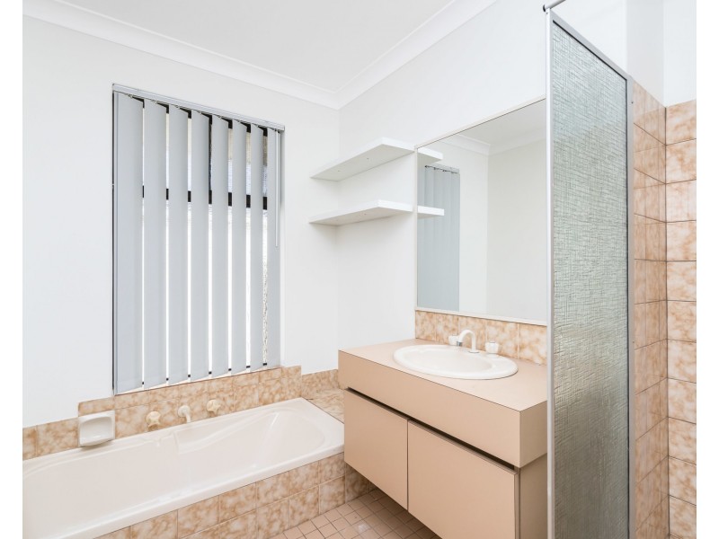 8 Wapengo Close, South Lake WA 6164