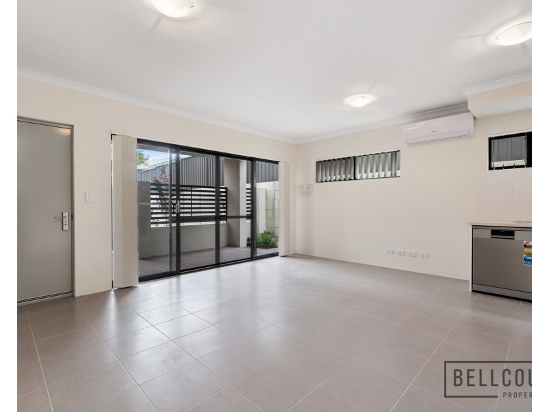 4 Kennerly Street, Cloverdale WA 6105