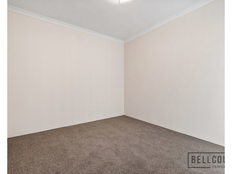 4 Kennerly Street, Cloverdale WA 6105