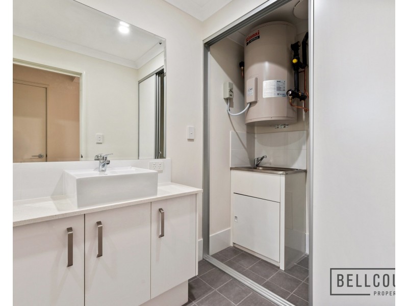 4 Kennerly Street, Cloverdale WA 6105