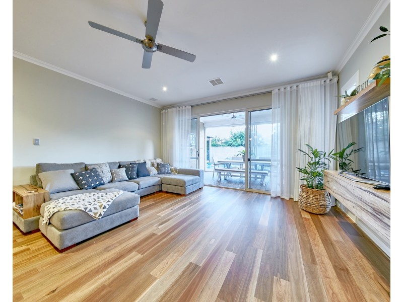 3 Philp Avenue, Como WA 6152
