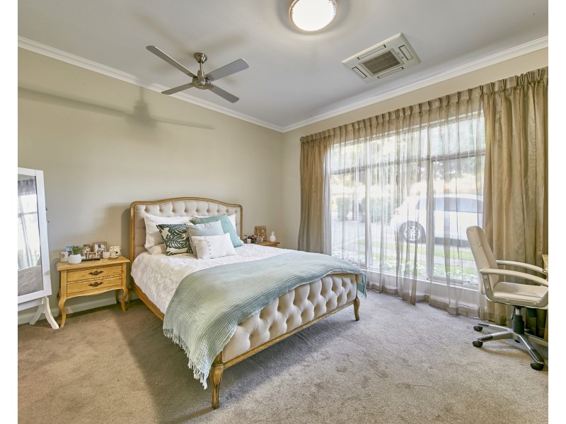 3 Philp Avenue, Como WA 6152