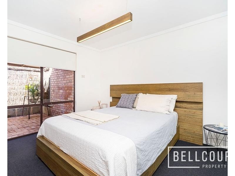 2/68 Mary Street, Como WA 6152