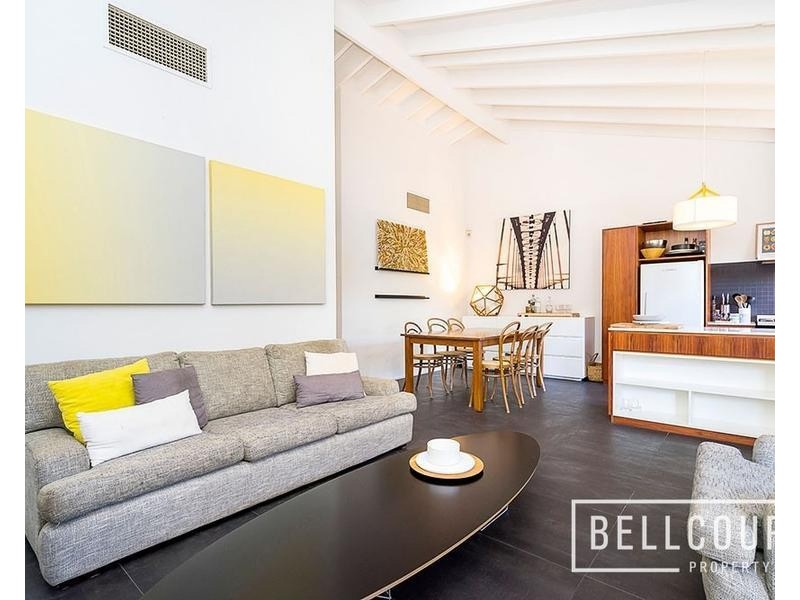 2/68 Mary Street, Como WA 6152