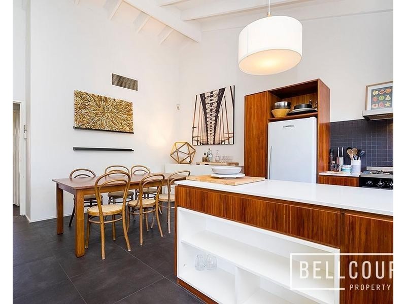 2/68 Mary Street, Como WA 6152