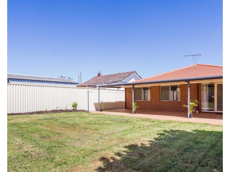 133B Gladstone Road, Rivervale WA 6103