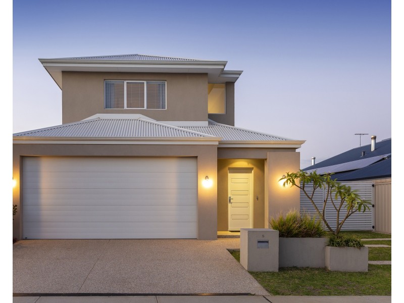 5 Fontina Way, Spearwood WA 6163