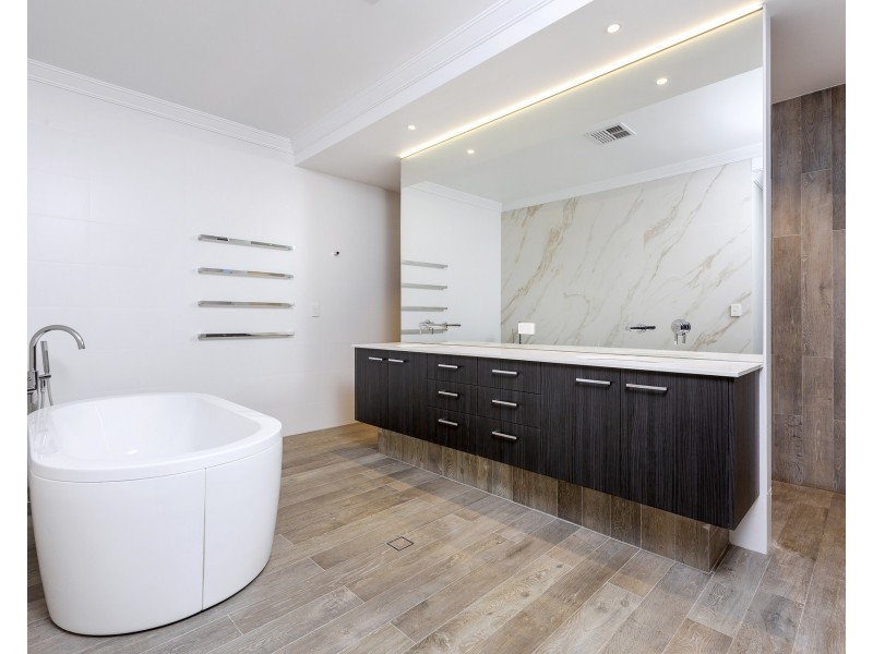 225a Labouchere Road, Como WA 6152