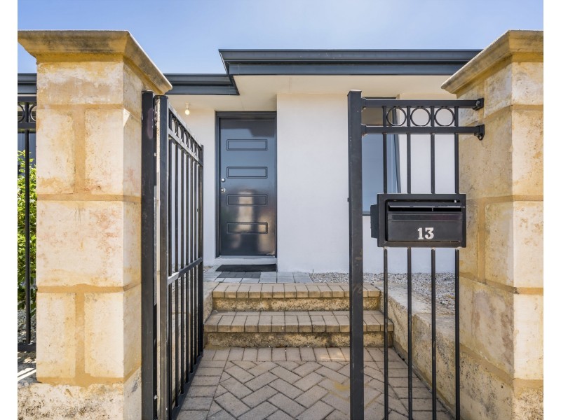 13 Antrim Way, Bertram WA 6167