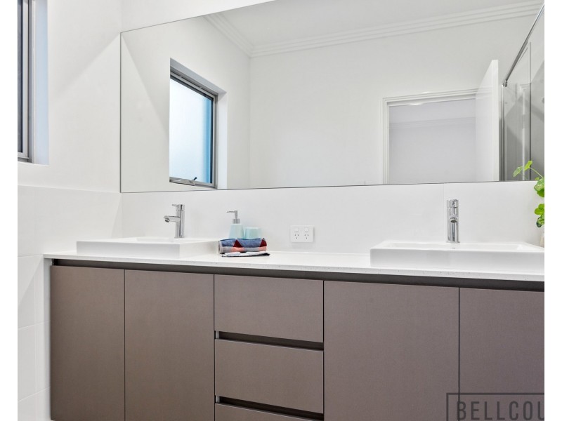 13b Thurlow Avenue, Yokine WA 6060