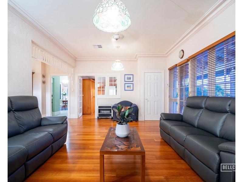 21 Fairview Gardens, Waterford WA 6152