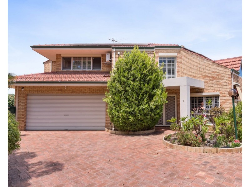 1/61 Lockhart Street, Como WA 6152