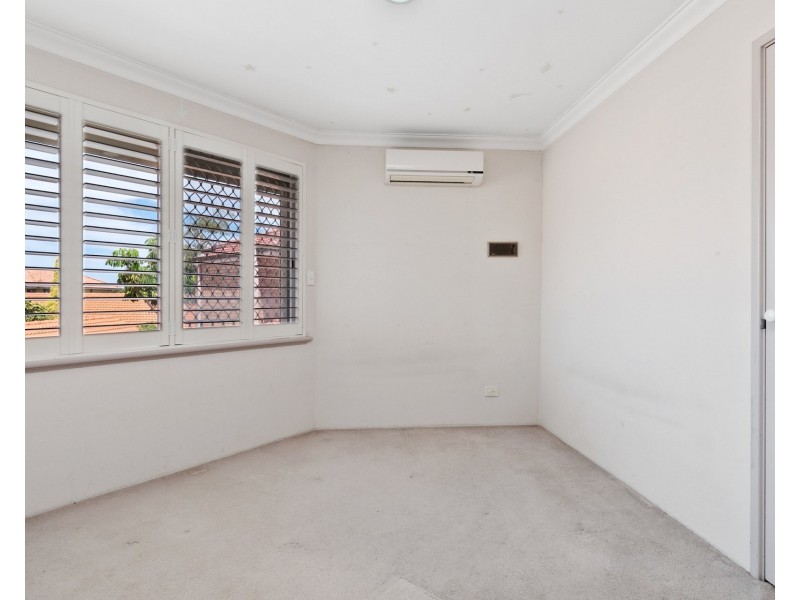 1/61 Lockhart Street, Como WA 6152