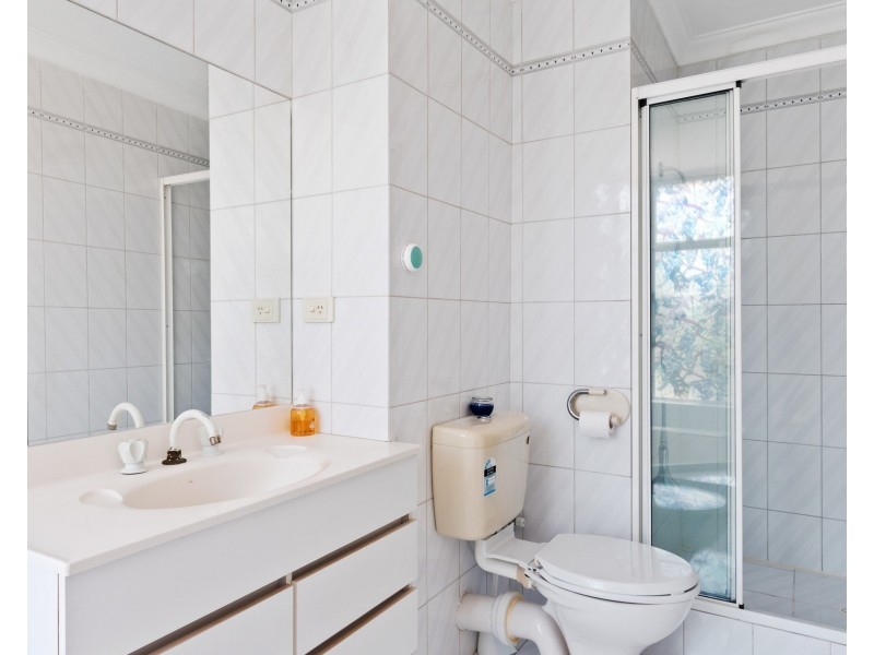 1/61 Lockhart Street, Como WA 6152