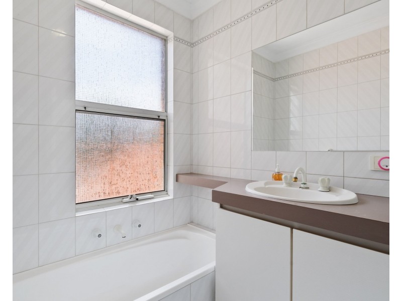 1/61 Lockhart Street, Como WA 6152