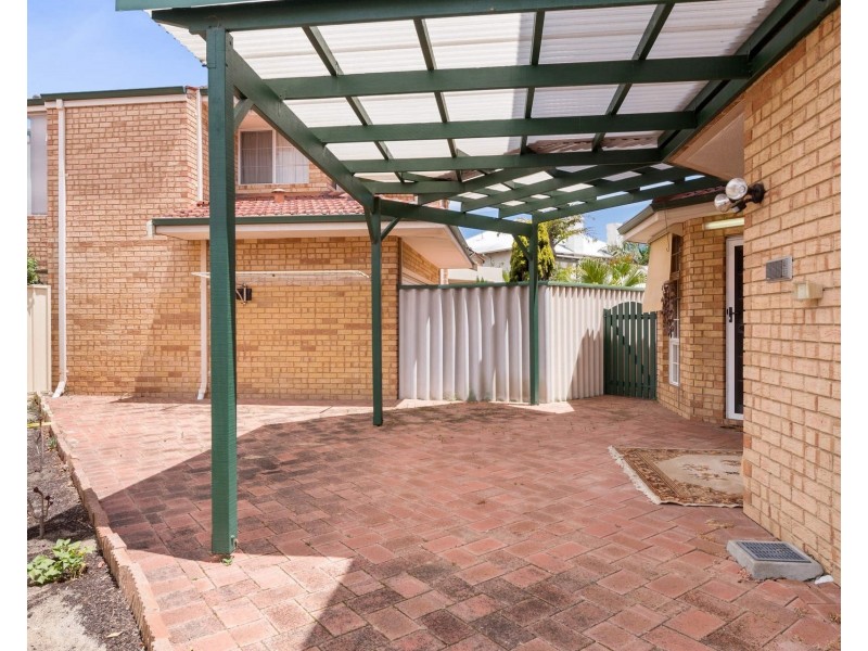 1/61 Lockhart Street, Como WA 6152