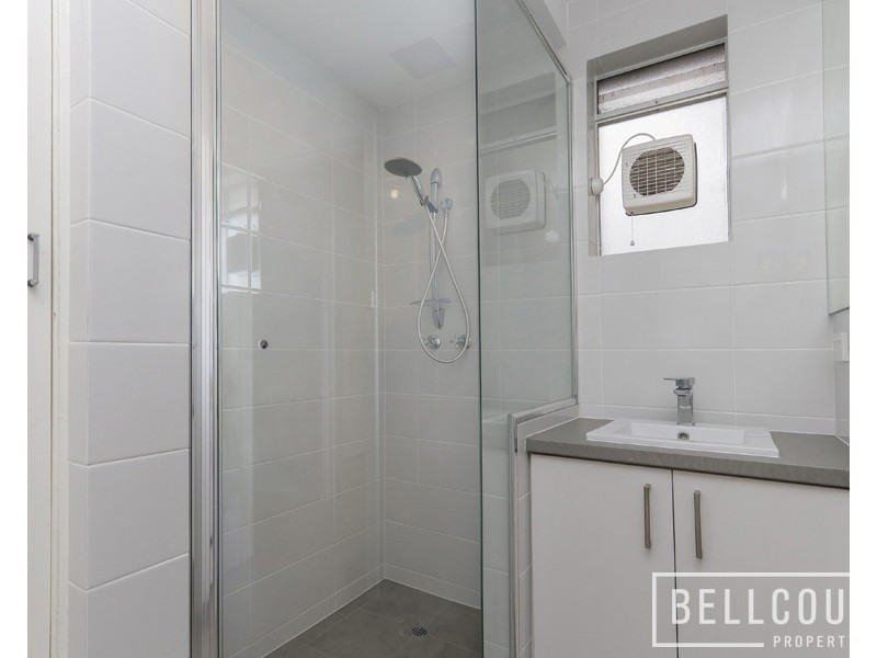 14/4 Comer Street, Como WA 6152
