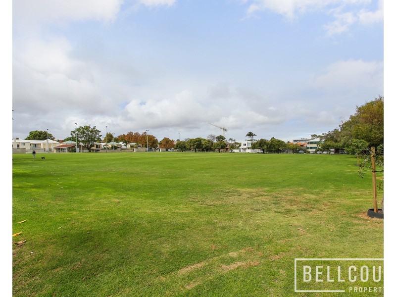 14/4 Comer Street, Como WA 6152
