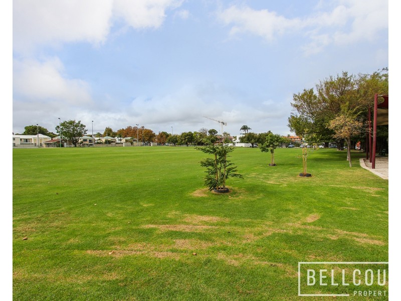 14/4 Comer Street, Como WA 6152