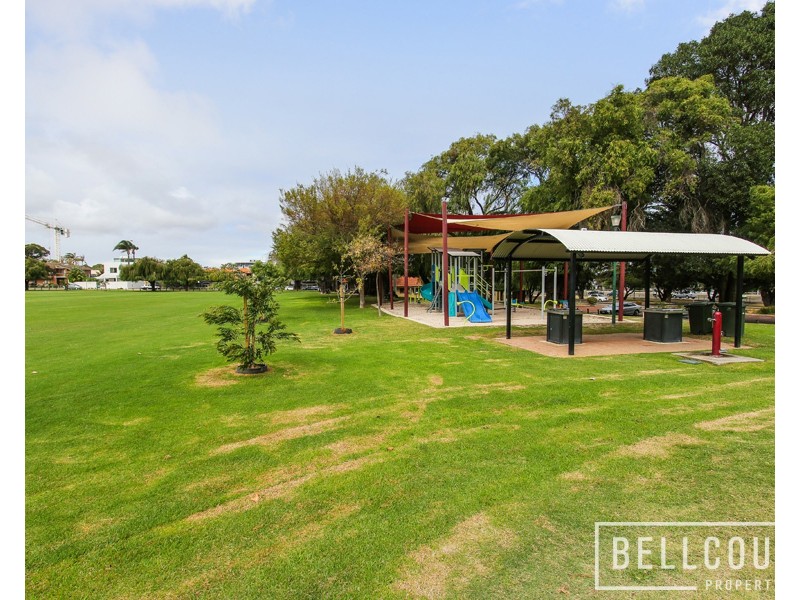 14/4 Comer Street, Como WA 6152