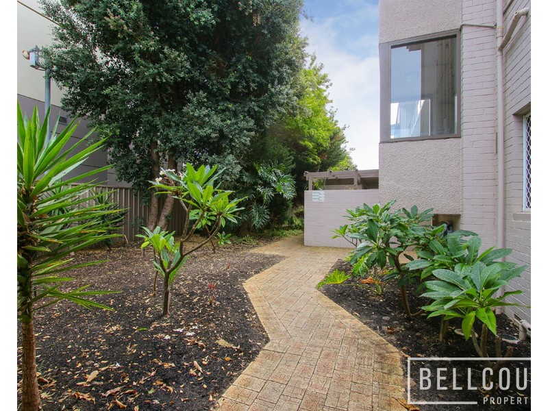 14/4 Comer Street, Como WA 6152