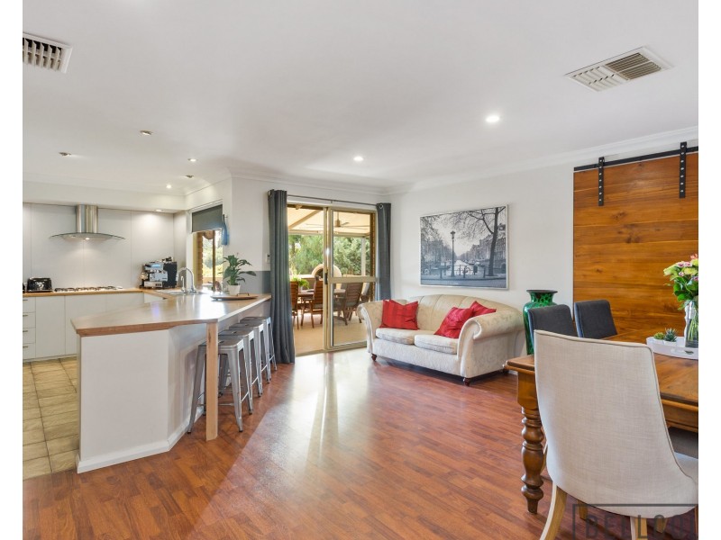 3 Grover Court, Leeming WA 6149