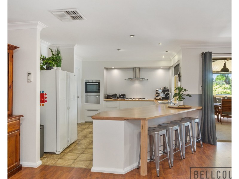 3 Grover Court, Leeming WA 6149