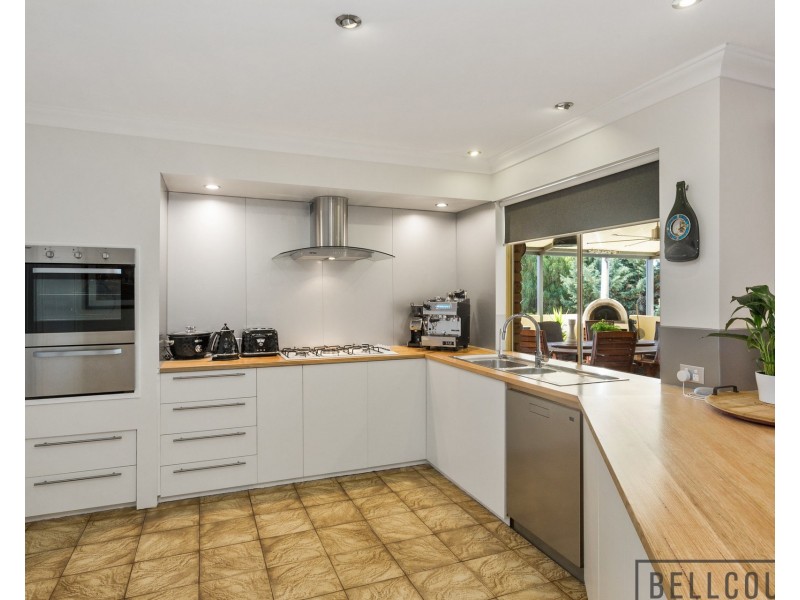 3 Grover Court, Leeming WA 6149