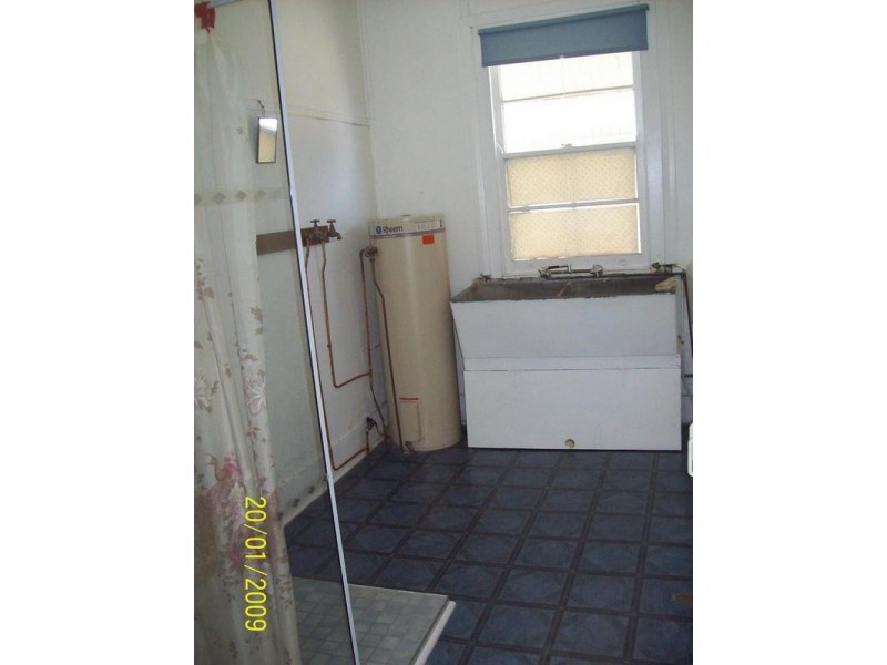 392 SANDGATE RD, Shortland NSW 2307