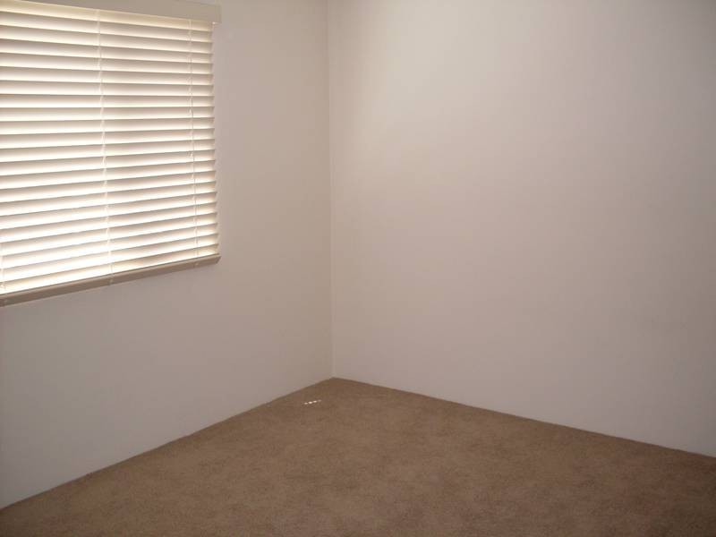 2/30 MEMORIAL DR, The Hill NSW 2300