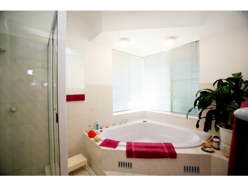 20 Gosforth Grove, Lakelands, Warners Bay NSW 2282