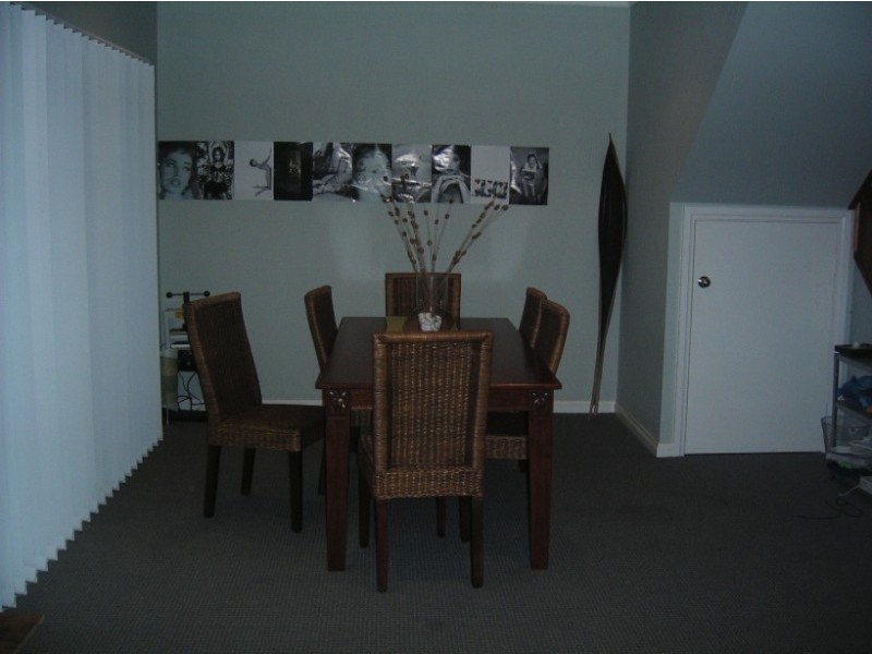 2/74-76 CLEARY ST, Hamilton NSW 2303