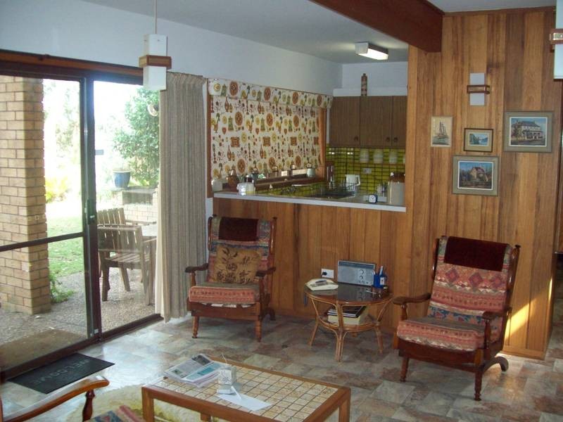 4 KIAH VIEW, Bolton Point NSW 2283