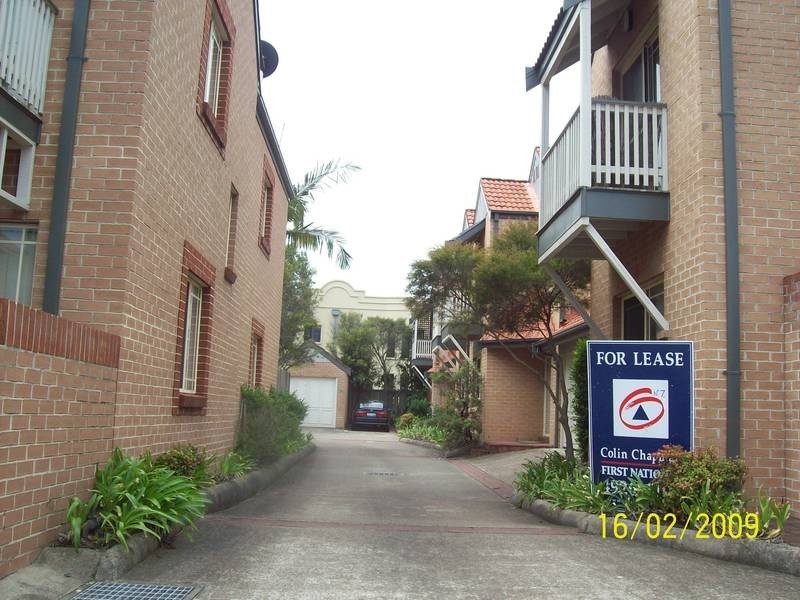 7/4 PARRY ST, Cooks Hill NSW 2300