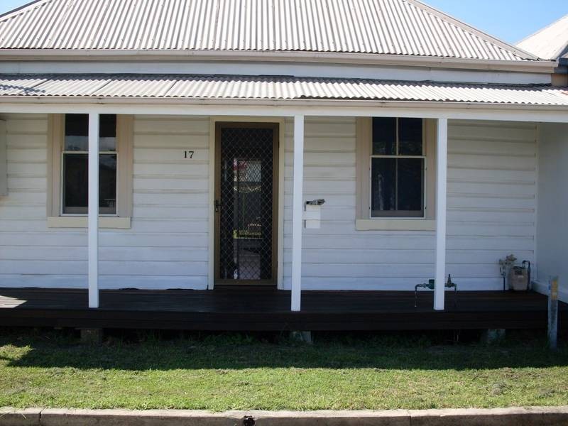 17 EDWIN ST, Maryville NSW 2293