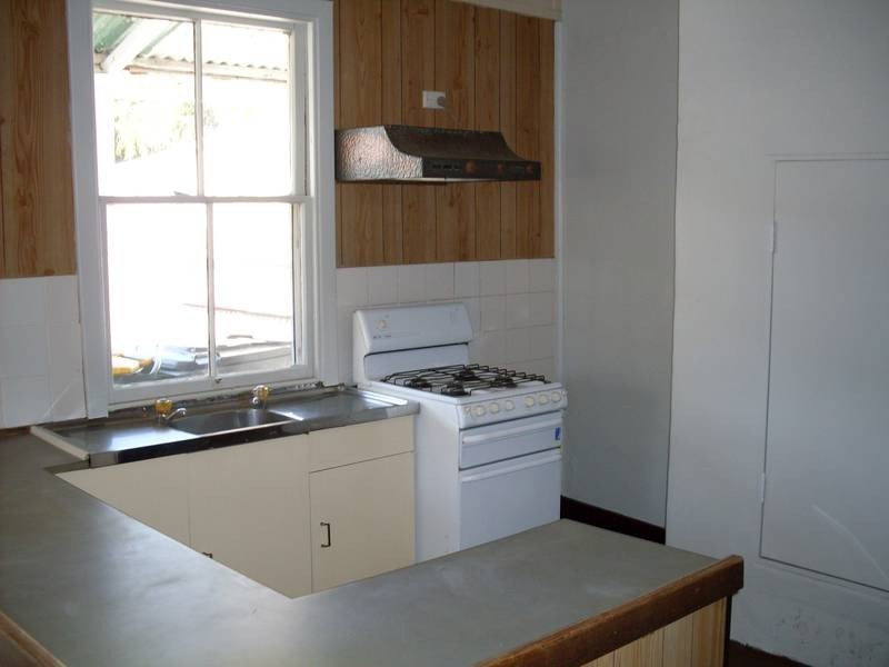 17 EDWIN ST, Maryville NSW 2293