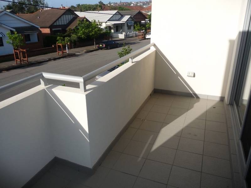 11A Bar Beach Avenue, Bar Beach NSW 2300