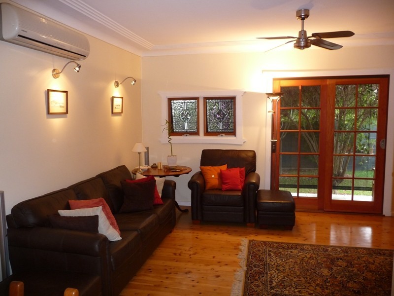 8 Chadwick Street, Hillsborough NSW 2290