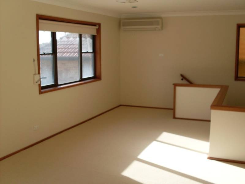 35 WOODS ST, Redhead NSW 2290