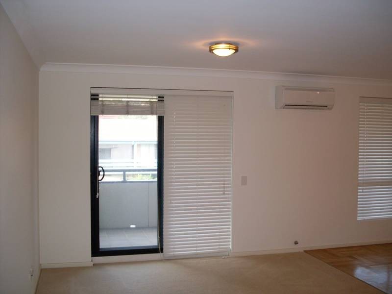 211/185 DARBY ST, Newcastle NSW 2300