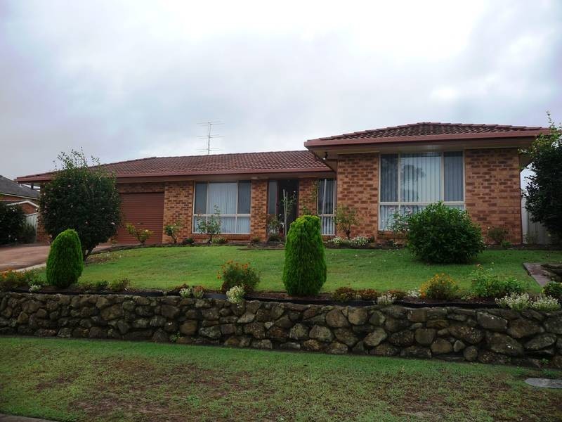 14 Ulverston Way, Lakelands NSW 2282