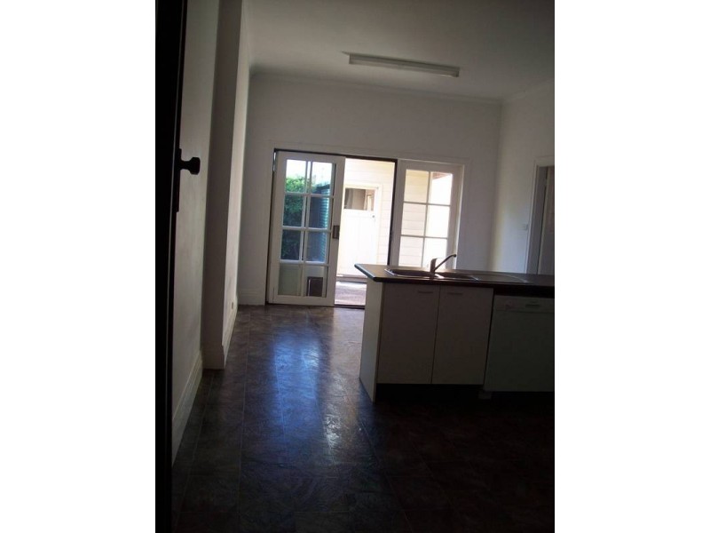 154 PARKWAY AVE, Hamilton South NSW 2303