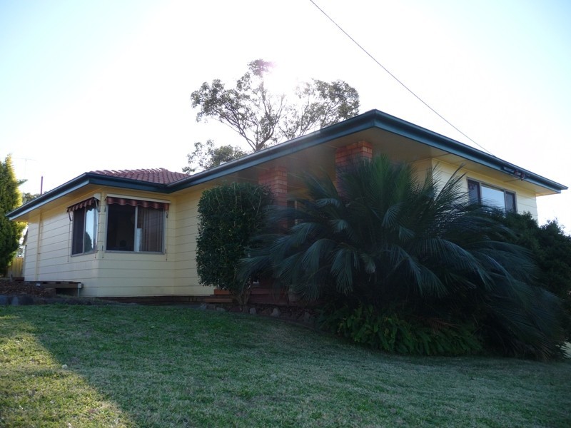 2 Cressington Way, Wallsend NSW 2287