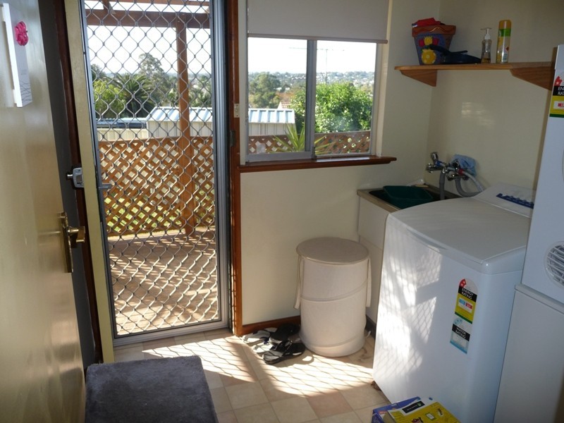 2 Cressington Way, Wallsend NSW 2287