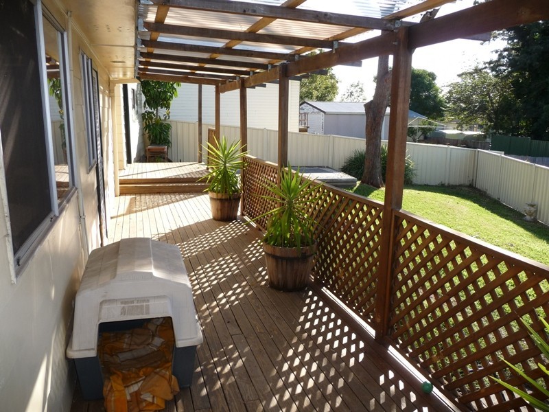 2 Cressington Way, Wallsend NSW 2287