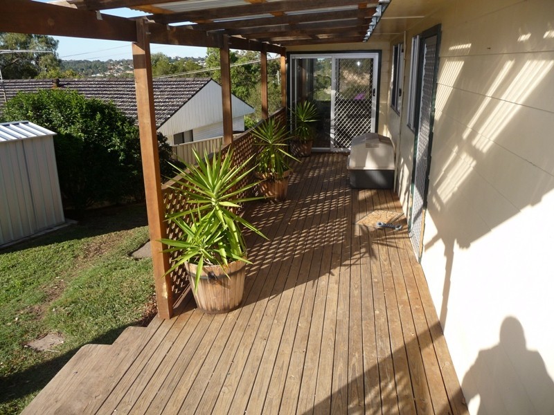 2 Cressington Way, Wallsend NSW 2287
